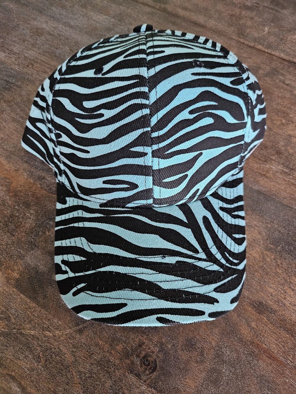 NWT Turquoise Zibra Print Trucker Baseball Hat